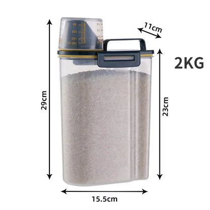 1.5kg/2kg Dog Cat Food Storage Pail with Measuring Cup - Moisture-proof Sealed Plastic Container